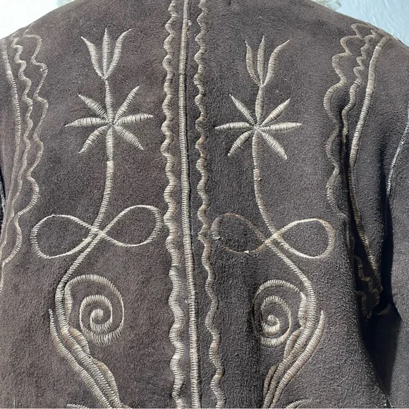 Vtg Afghan curly lamb wool shearling embroidered suede coat penny lane Mongolian - Picture 10 of 16